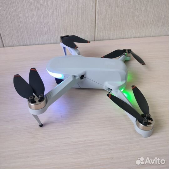 Квадрокоптер с камерой и gps 1,5км