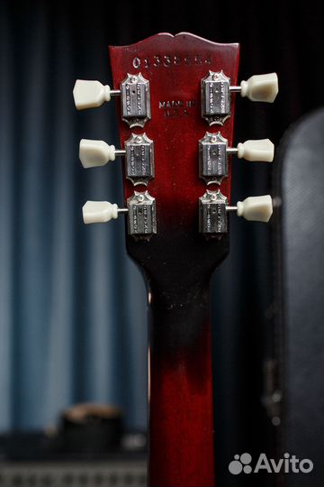 Электрогитара Gibson les paul studio