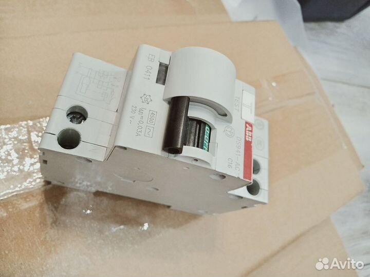 Дифф.Автомат DS941 C16 30MA