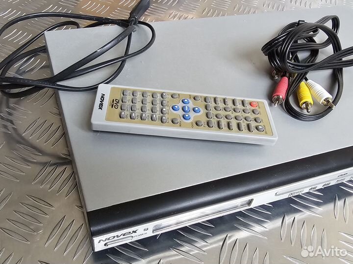 DVD б\у Видео Плеер Novex, отличный