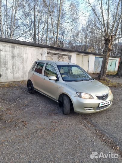 Mazda Demio 1.3 AT, 2002, 217 000 км
