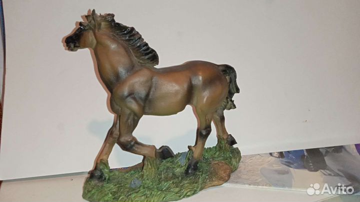 Статуэтка фигурка лошадь конь винтажная