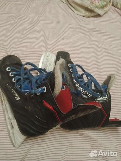 Хоккейные коньки Bauer