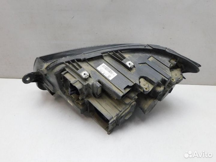 Фара правая Volkswagen California/Caravelle/Multiv