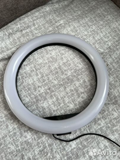 Кольцевая лампа со штативом