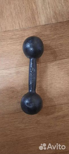 Гантеля 4 кг, бу. 1 штука