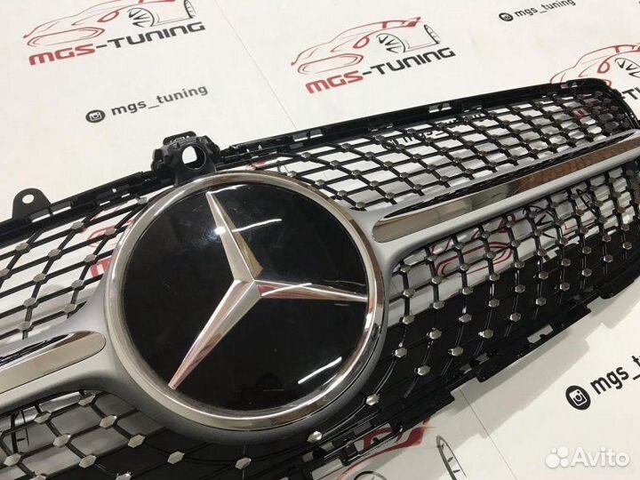 Решетка CLS W218 Diamond Silver Дистроник П/К