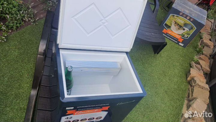 Автомобильный газовый холодильник