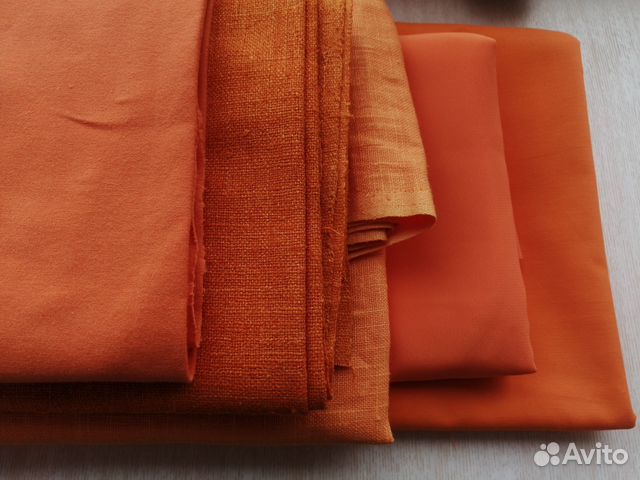 Оранжевые ткани — плащевка и искуственный шелк