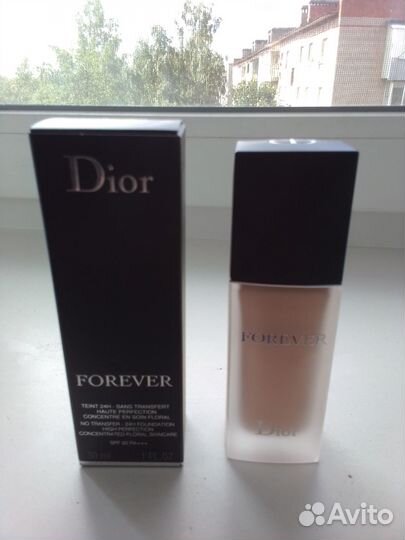 Тональный крем Dior skin forever