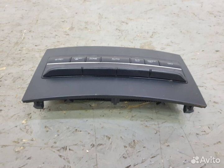 Блок управления климат-контроля Mercedes E-Class