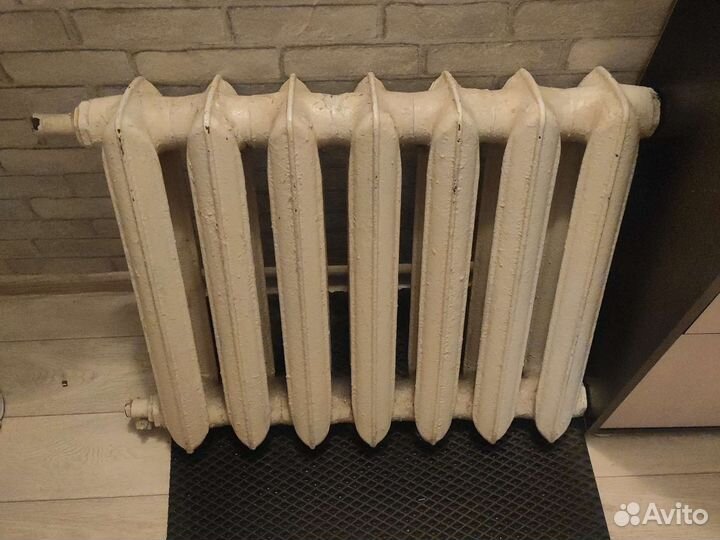 Батарея чугунная 7 секций