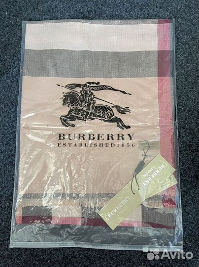 Шарф Burberry