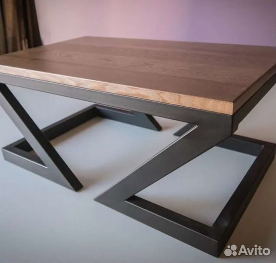 Стол в стиле лофт