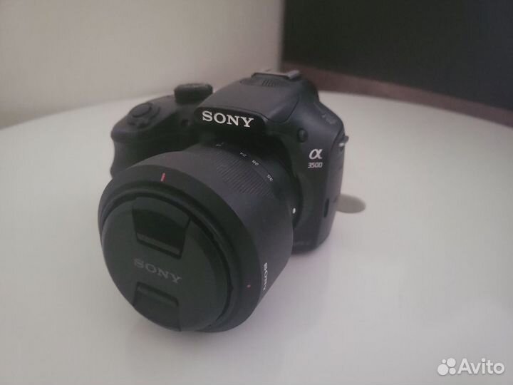 Зеркальный фотоаппарат Sony a3500