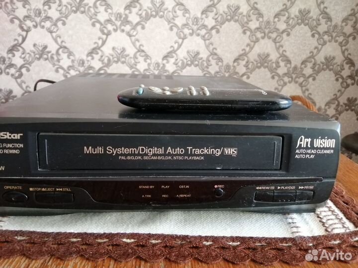 Видеомагнитофон Goldstar