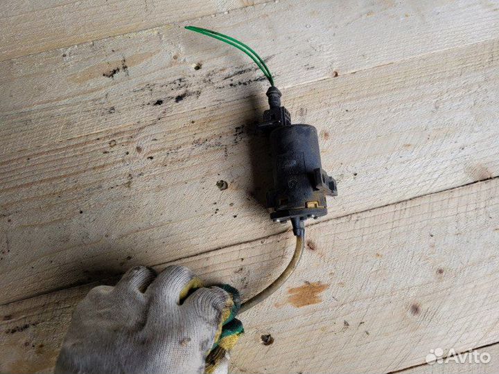 Моторчик омывателя Renault Midlum 2010