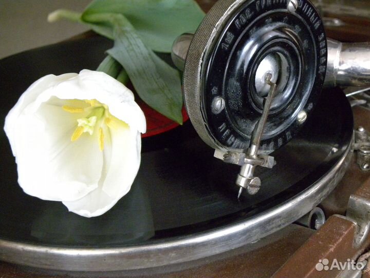 Патефон пт-3 Грампласттрест 1935 год