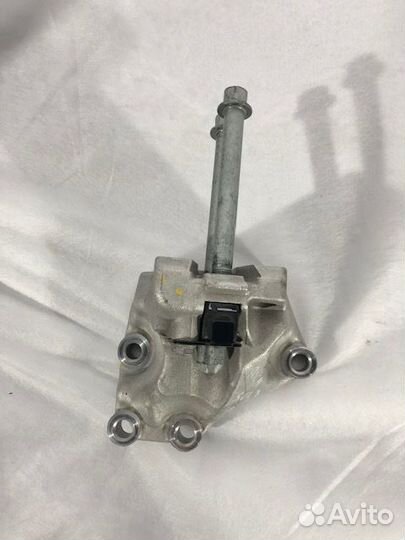 Кронштейн крепления АКПП передний левый Kia Rio 4