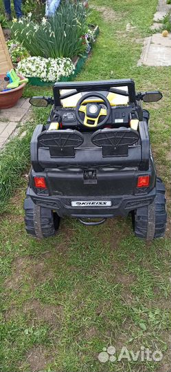 Детский электромобиль