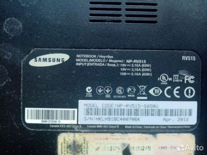 На запчасти ноутбук Samsung NP-RV515