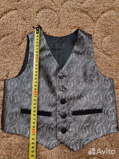 Жилетка,рубашка,брюки для мальчика