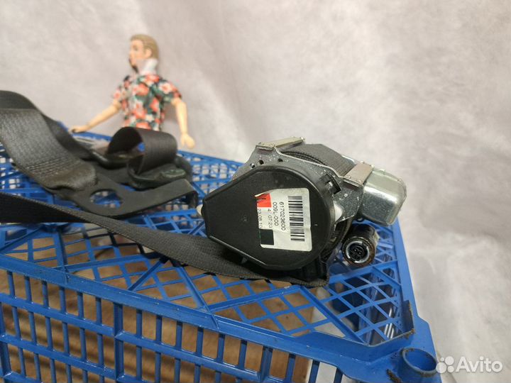 Ремень безопасности Opel Astra J