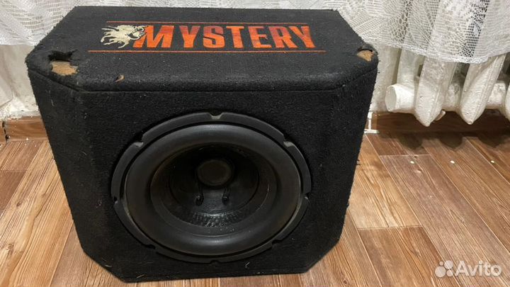 Активный сабвуфер