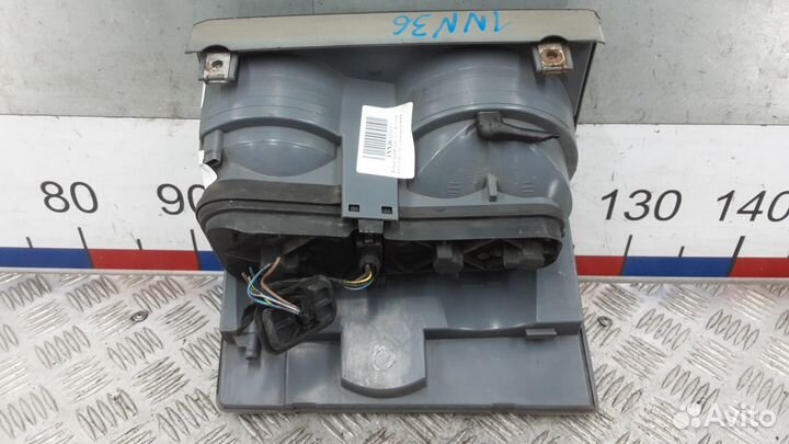 Фонарь задний правый Land Rover Range Rover