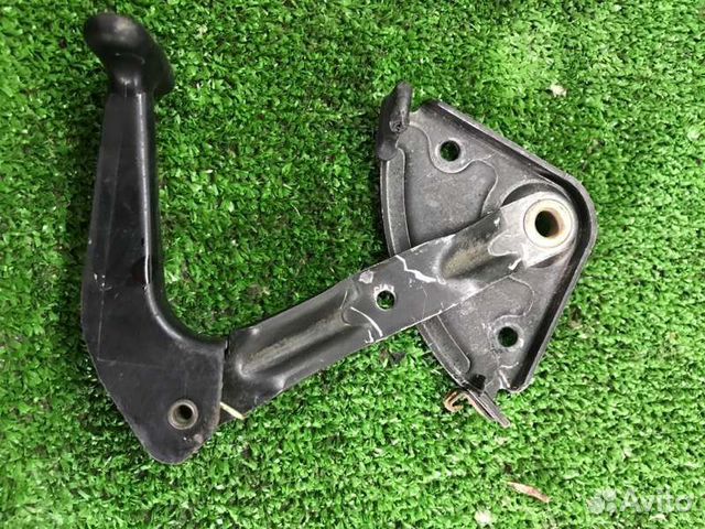 Ручка открывания капота Audi A8 Quattro D2 ABZ