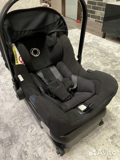 Bugaboo автокресло + база