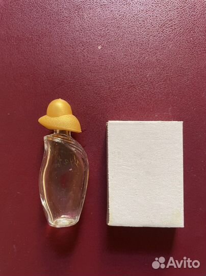 Флакон из- под духов