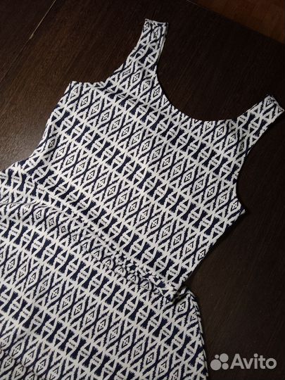 Платья и юбки женские 42-44