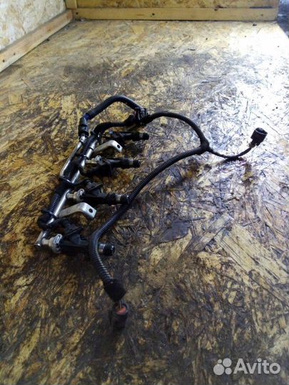 Рампа топлевная Opel Astra -H