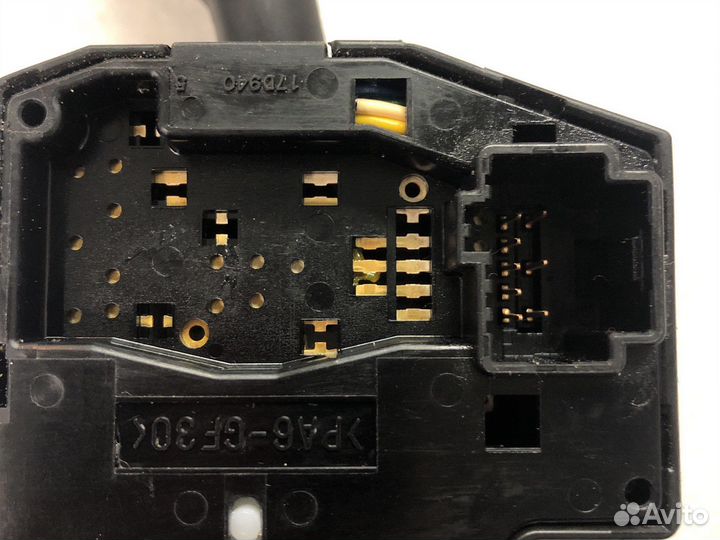 Подрулевой переключатель поворотников Ford Focus 2