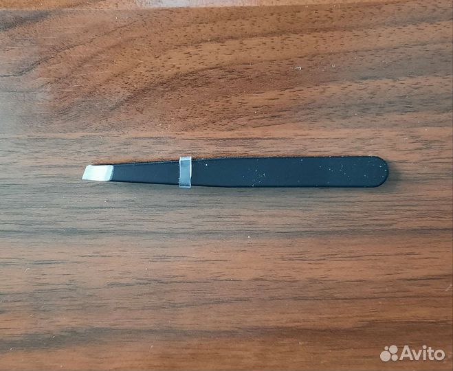 Пинцет для бровей