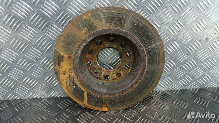 Диск тормозной задний volkswagen passat B7 2012