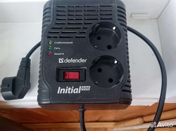 Стабилизатор напряжения Defender initial 600
