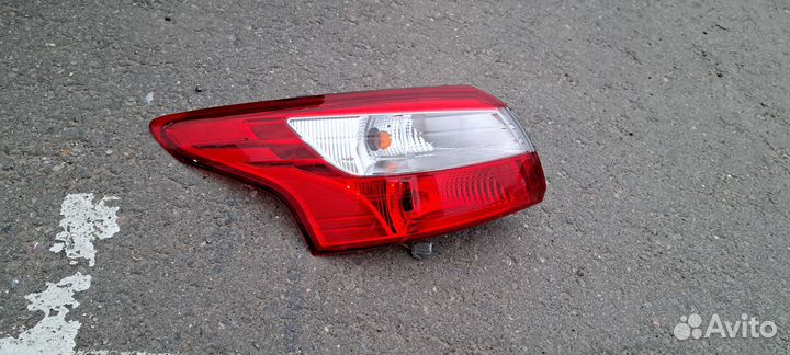 Фонарь задний левый Ford Focus 3 Седан