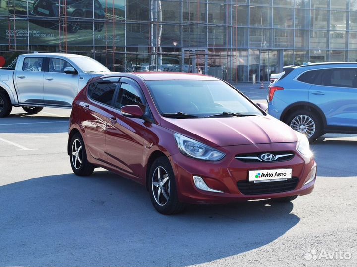 Hyundai Solaris 1.6 AT, 2012, 129 000 км