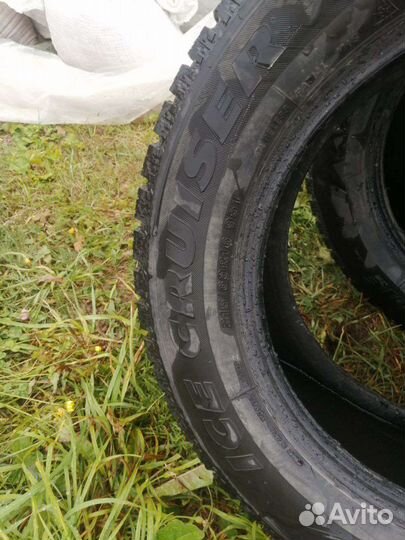 Bridgestone Ice Cruiser 7000 215/60 R16 95