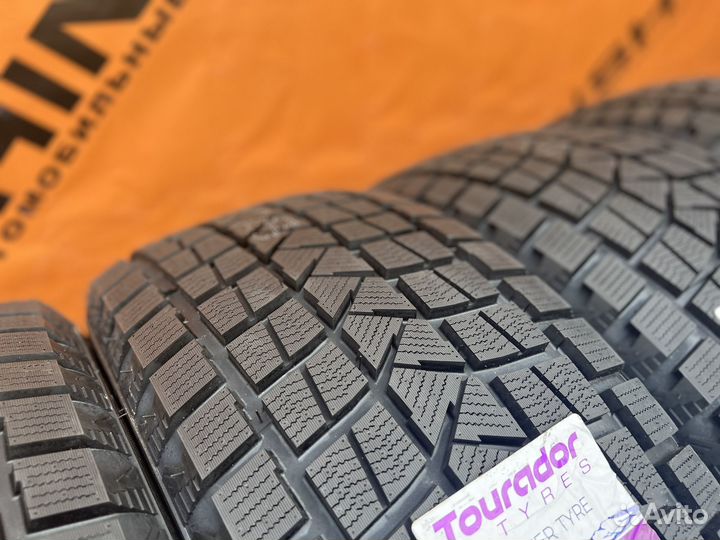 Tourador Winter Pro TSS1 255/45 R19 103U