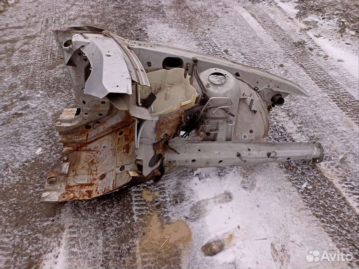 Четверть передняя левая лонжерон BMW E39