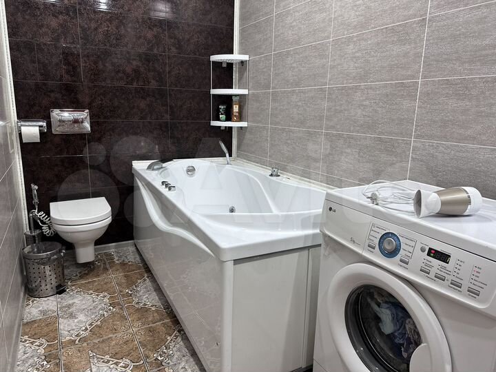 Дом 288 м² на участке 10 га