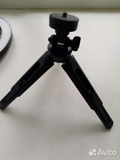 Кольцевая лампа со штативом новое