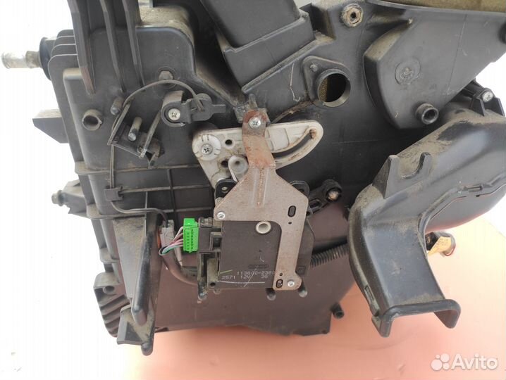 Корпус радиатора отопителя в сборе