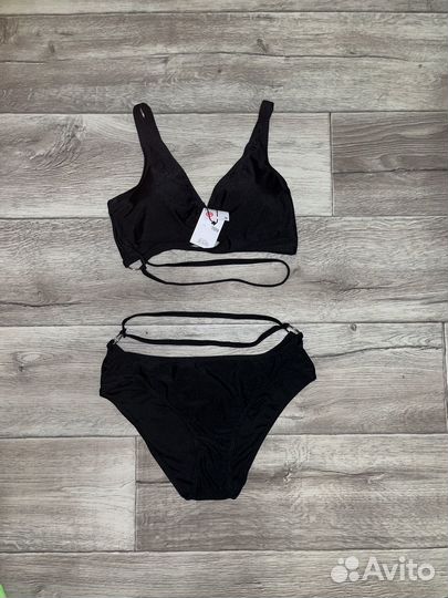 44 p.Купальник новый Sinsay