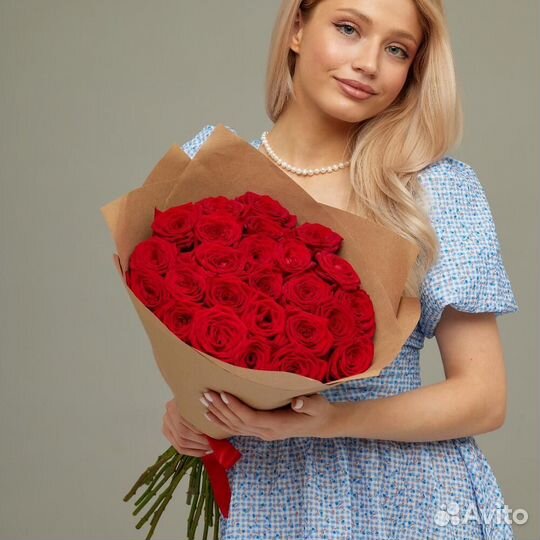 Розы 25 шт в крафт бумаге