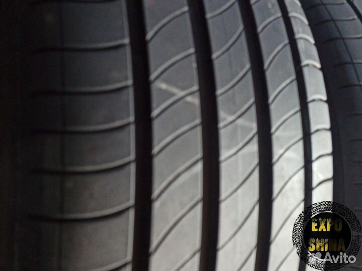 Michelin Primacy 4 235/50 R19