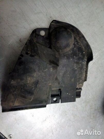 Накладка замка двери задняя левая Renault Megane 2